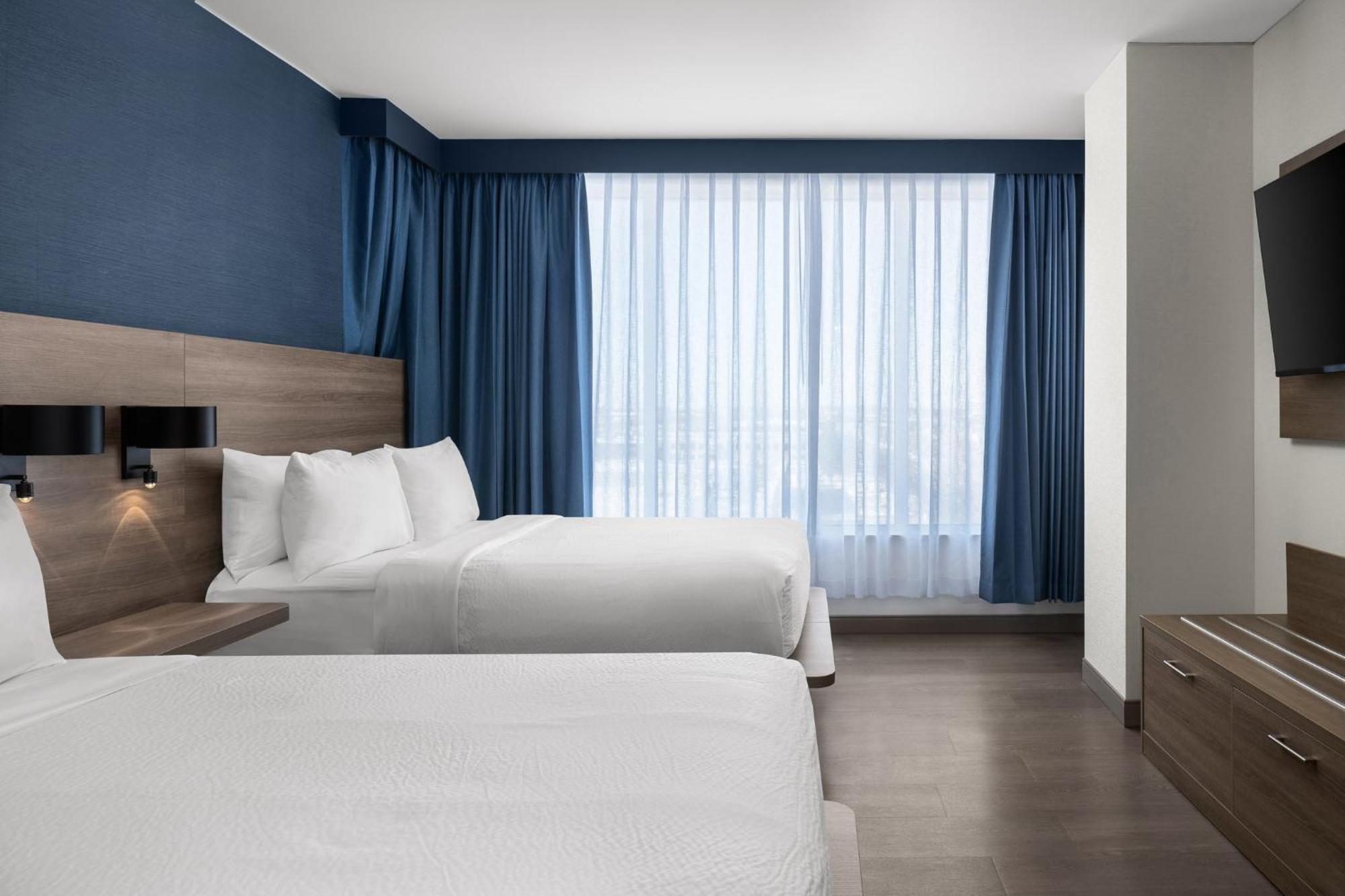 Holiday Inn Express Montreal Airport - St-Laurent By Ihg — Photos 2